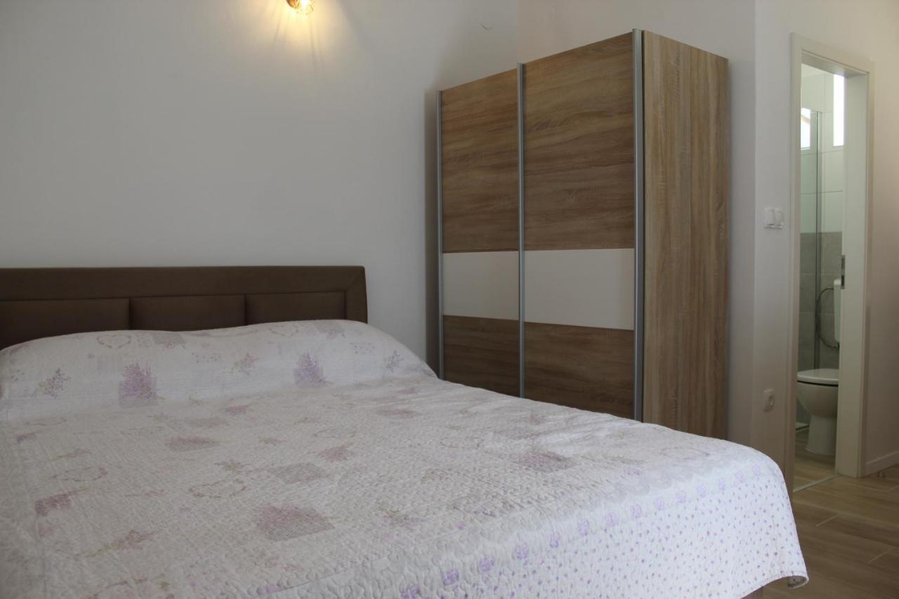 Apartments Kekel Biograd Na Moru Exterior photo