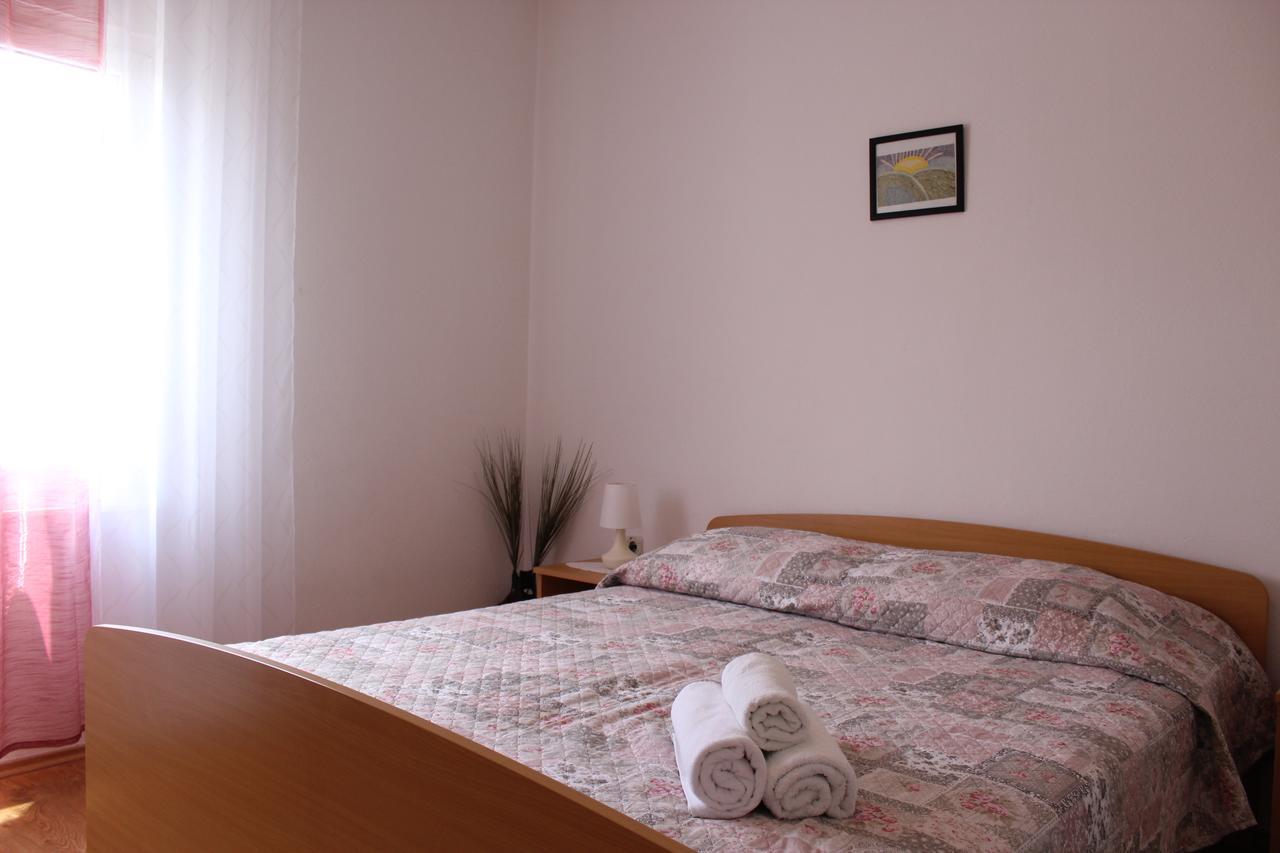 Apartments Kekel Biograd Na Moru Exterior photo