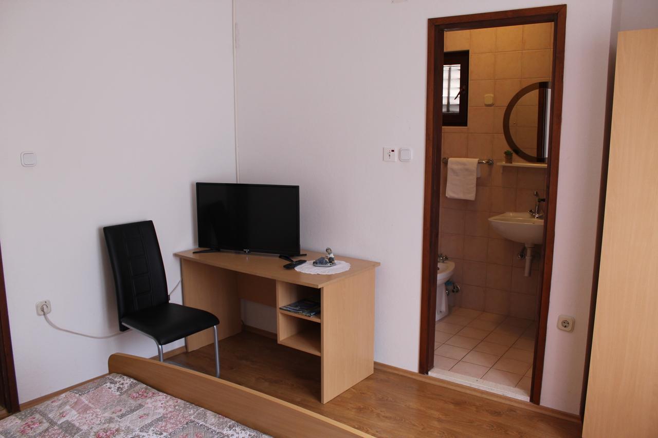 Apartments Kekel Biograd Na Moru Exterior photo