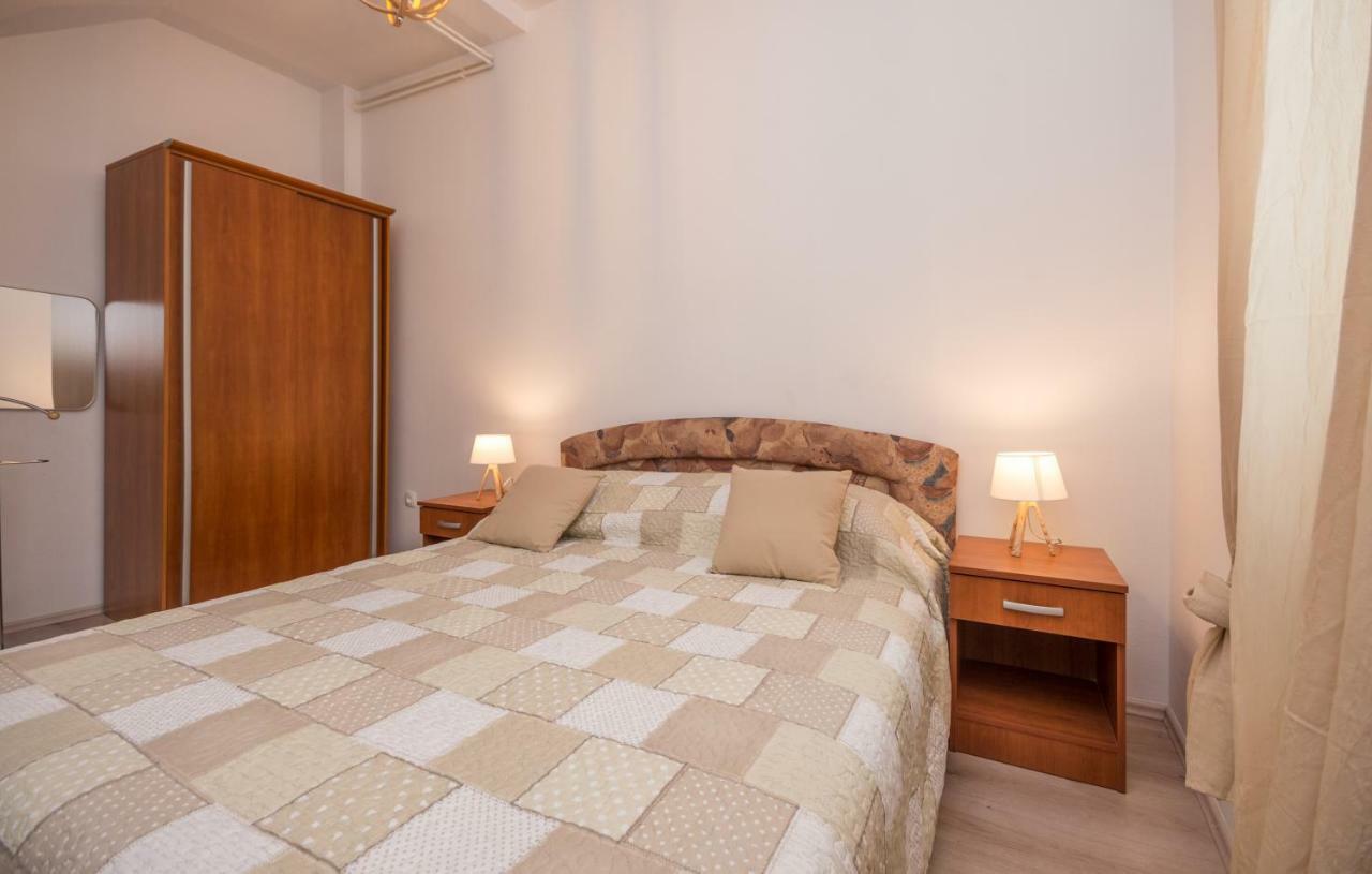 Apartments Kekel Biograd Na Moru Exterior photo