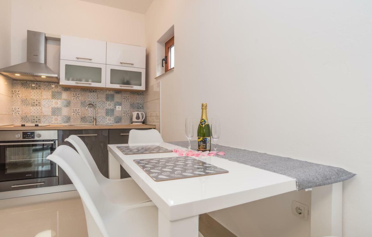 Apartments Kekel Biograd Na Moru Exterior photo